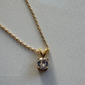 Elegant Gold 16-18” Choker Necklace with large rhinestone pendant